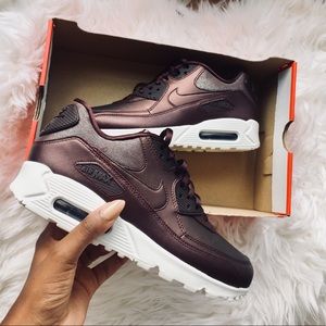 SOLD Nike air max 90 prm Metallic 8.5